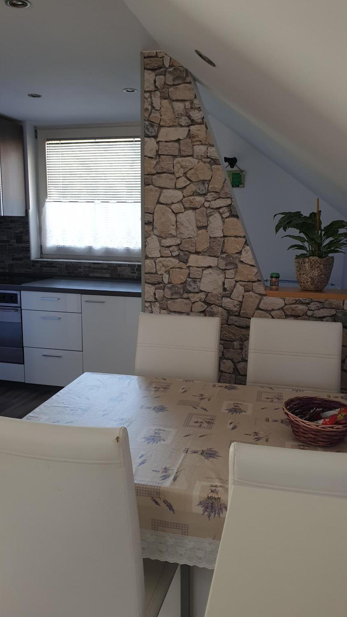 לוצ'ה Apartments Sobe Jurcek מראה חיצוני תמונה